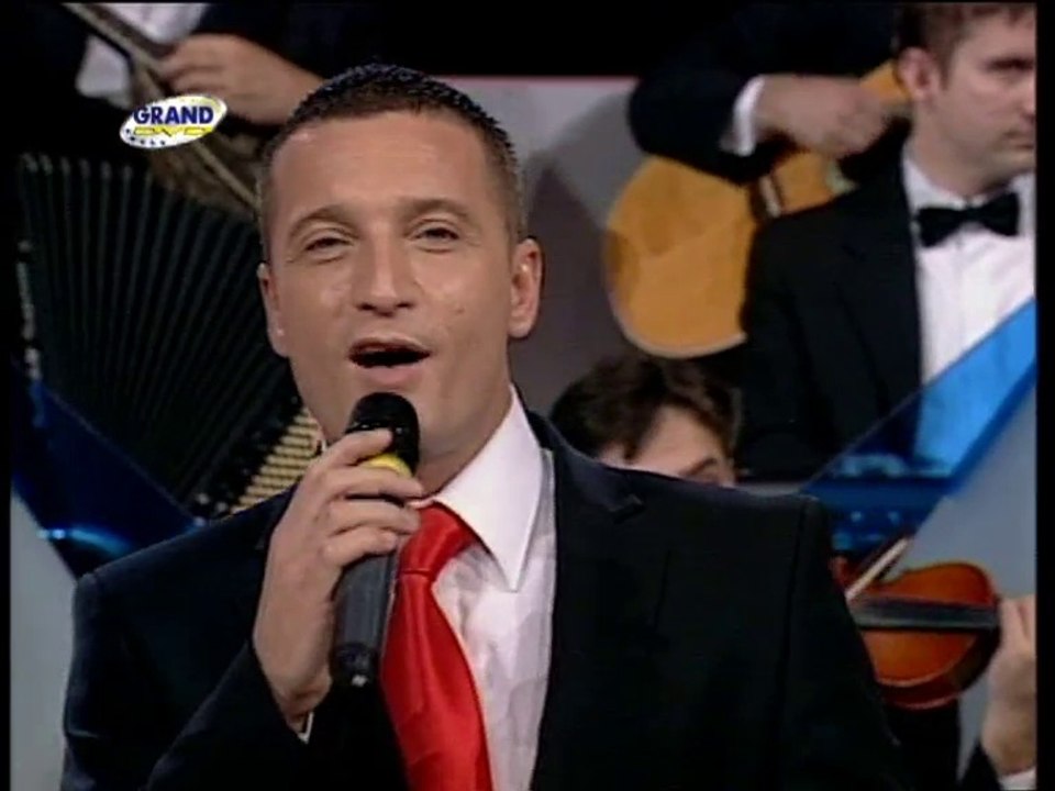 Bata Zdravkovic - Kako starim sve te vise volim (Grand docek 2007) DVD RIP