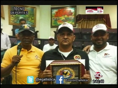 Programa-TECNODEPORTES-Jueves-2-6-2016-Resumen-Coliseo-Puerta-de-Sur-Hermandad-Gallistica por Manuel Perello.