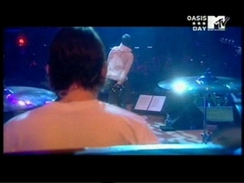 Oasis - stop crying your heart out (live 2005)