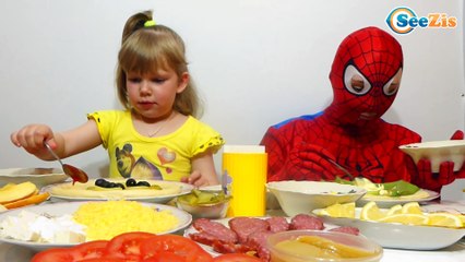Spiderman. Пицца Челендж – Девочка Ника против Человека Паука. Видео для детей. Tiki Taki Nika