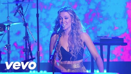 Rachel Platten - Fight Song (Live at New Year's Rockin Eve)