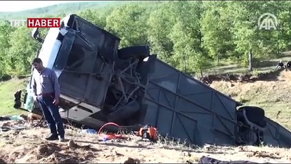 Yozgat'ta yolcu otobüsü devrildi 3 ölü 15 yaralı