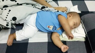 Giúp bé ngủ ngon bằng cách luyện tập