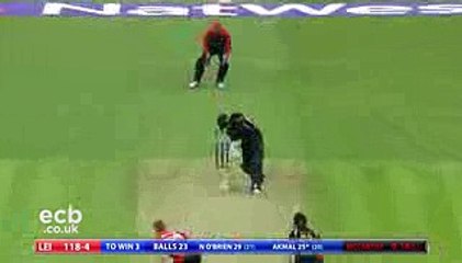 Umer Akmal,s fun moments with co-batsman