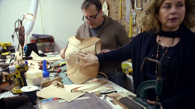 Warcraft Featurette - Costume Walkthrough (2016) - Travis Fimmel, Paula Patton