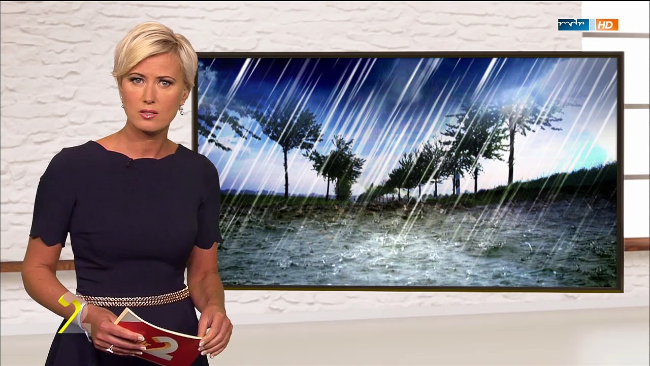 Kamilla Senjo  02.06.2016