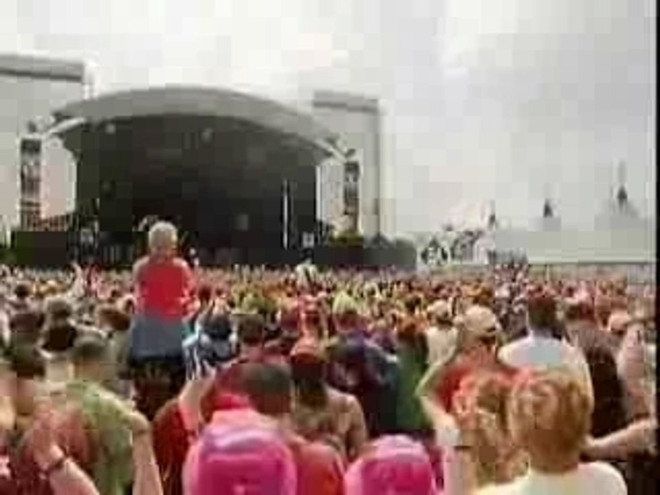 Black Eyed Peas  Smells Like Funk (Live at Pinkpop 2004)