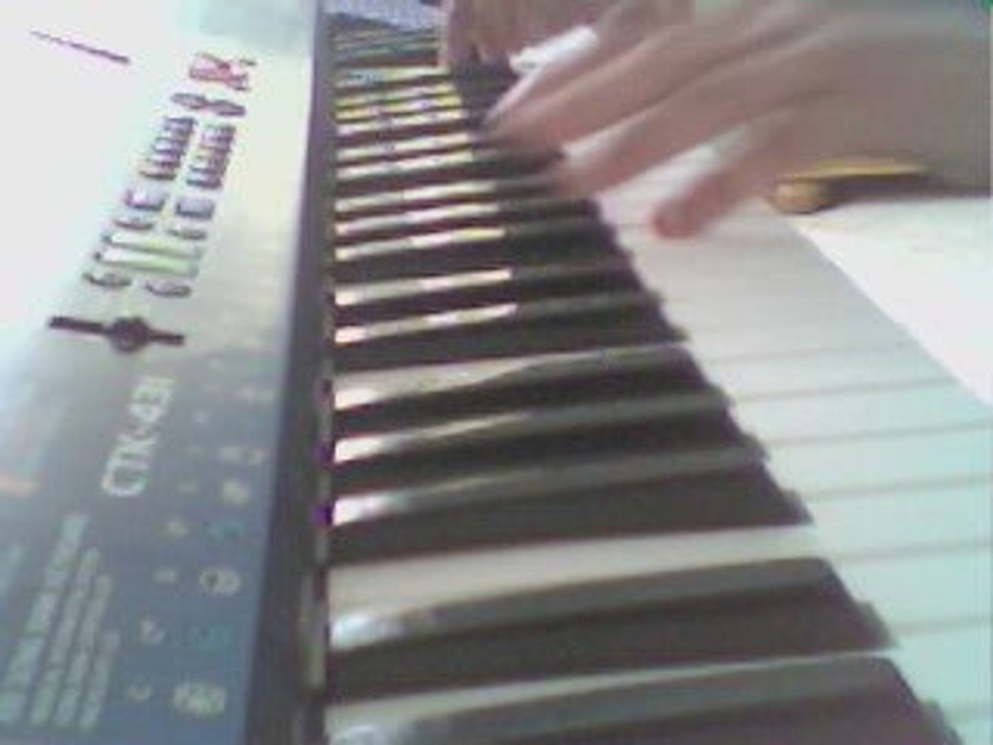 ⁣Rihana unfaithfull au piano