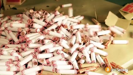 Furieux, il paye son amende de 220 dollars avec des pièces de 1 centime