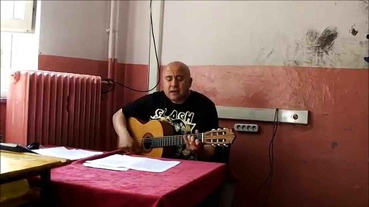 The Beatles - I'm Happy Just to Dance With You ( Indoor Performance )