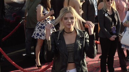 Alissa Violet "Alice Through the Looking Glass" Premiere