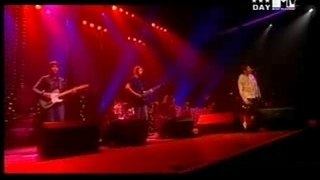 Oasis - Wonderwall (live 2005)