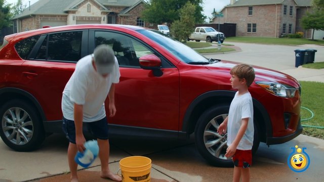 Spider Man Water Balloons Fight Kids with Amazing Toys