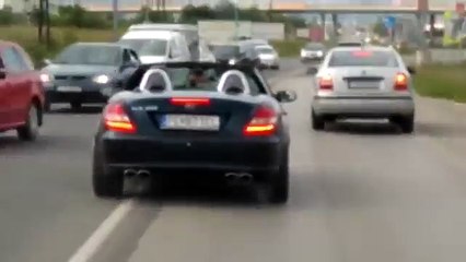 Unbelievable: Mercedes Blocking Ambulance In Emergency.