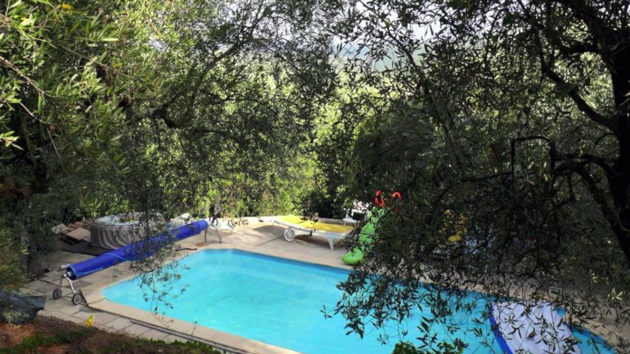 Proche village SPERACEDES Vente Villa Idéal maison d'hôtes - 219 m²