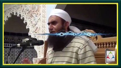 Meray Nabi S A W Nay Sahabi Kay Hand Ko Kiyun Boosa Diya by Maulana Tariq Jameel