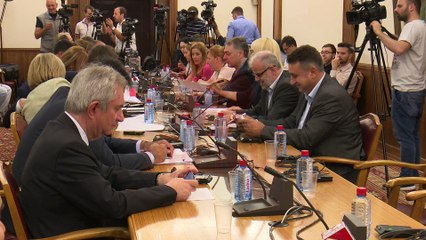 Miratohet Raporti për impiçmentin e Presidentit