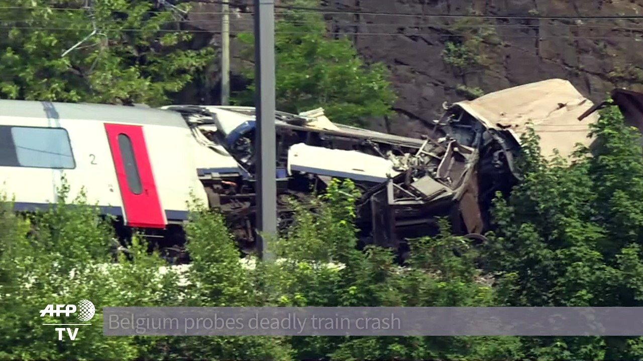 Belgium probes deadly train crash