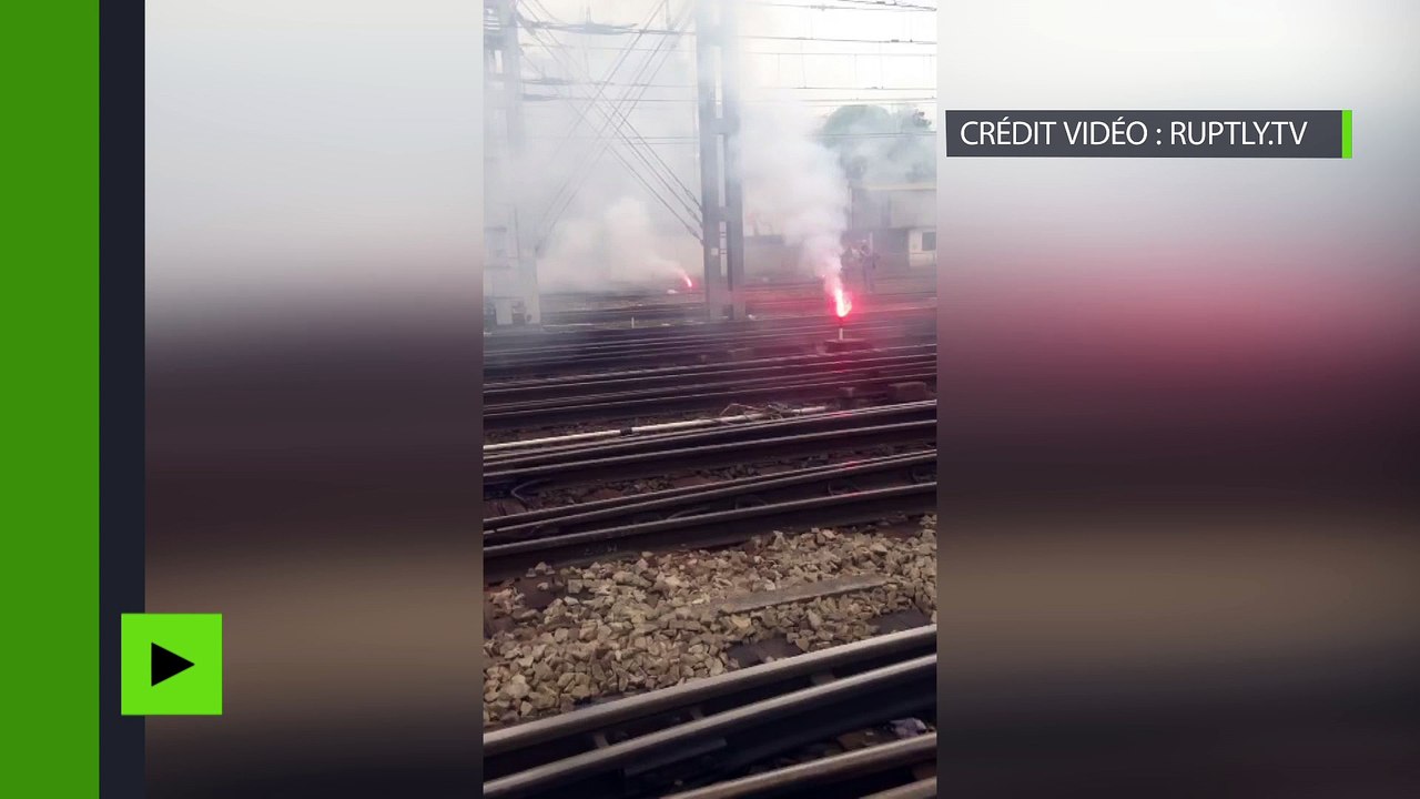 Des cheminots bloquent le trafic ferroviaire à la gare Montparnasse