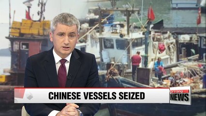 Two Chinese fishing boats captured near the NLL by S. Korean fishermen