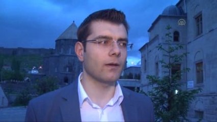 Türkiye'de İlk İftar Topu, Kars'tan Atıldı