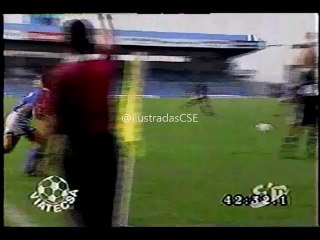 Скачать видео: Emelec 3 - Macara 1 - (Resumen del partido 6 Junio 1999)