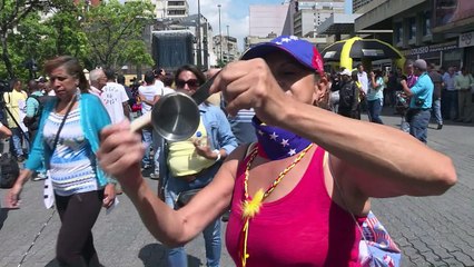 Oposición venezolana protesta por revocatorio contra Maduro