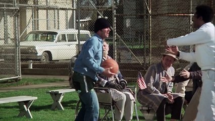 One Flew Over The Cuckoo's Nest (1975) - Basketball scene