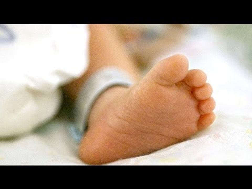 Cops turn midwives for woman in labour