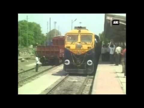 Train with 500000 litres of drinking water leaves for Latur