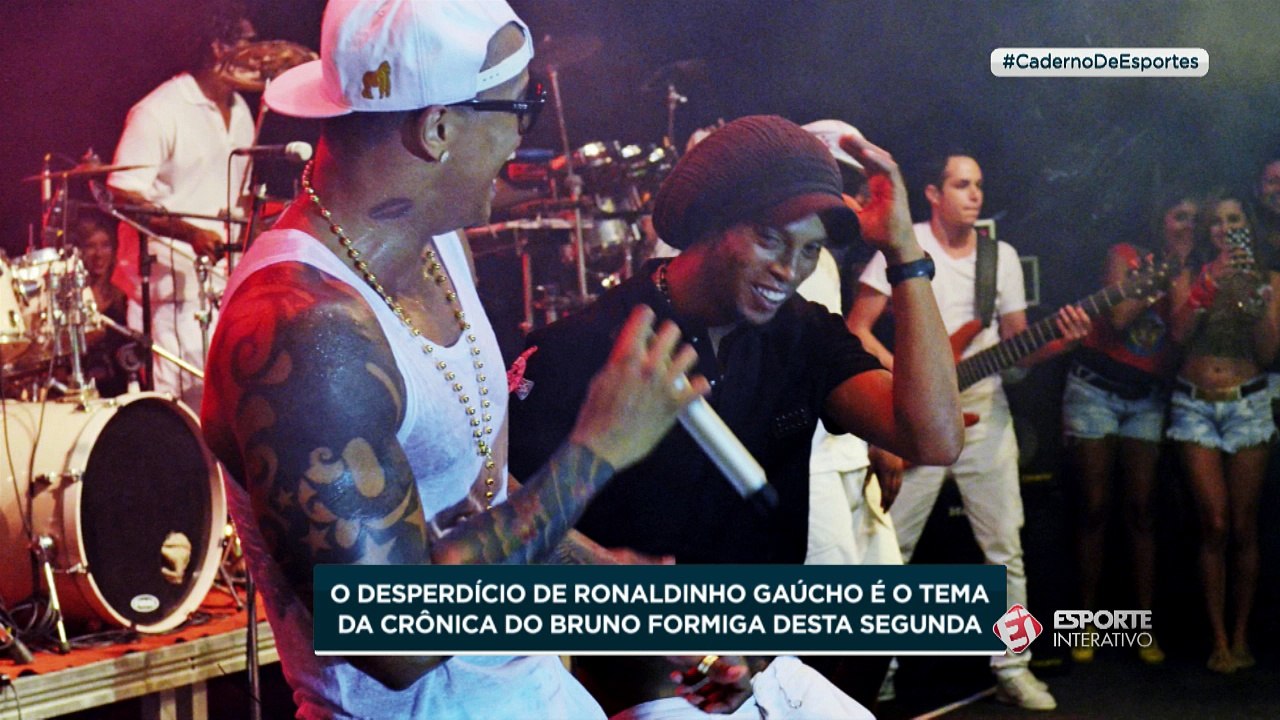 Melhor do mundo ou atração de circo? Ronaldinho é o tema da crônica de Bruno Formiga