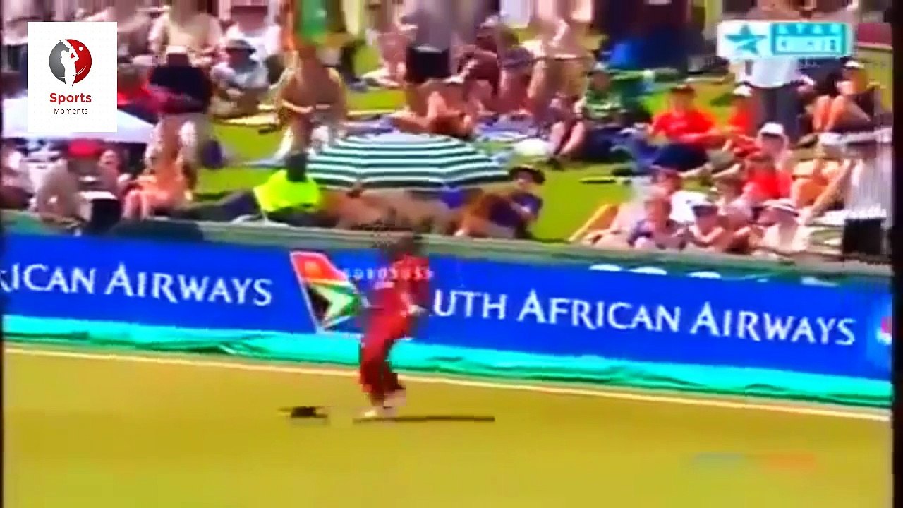 Best Catches in Cricket History!