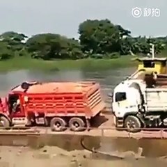 Fully Loaded Trucks accident in Canal