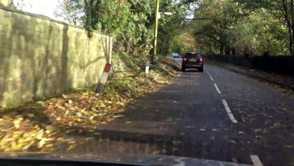 Foncer en voiture dans les innondations... GROS FAIL !!