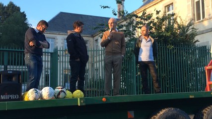 Les agriculteurs réveillent le préfet de la Vendée