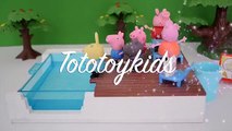 Pig George da Familia Peppa Pig faz Xixi na Piscina do Clubinho!!! Em Portugues Tototoykids_2.mp4