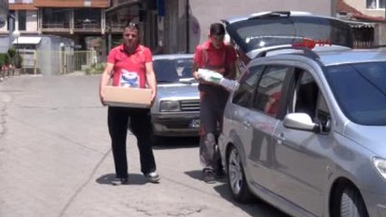 Kosovalı Esnaftan İhtiyaç Sahibi Ailelere Ramazan Yardım Paketi Dağıtıldı