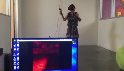 Girl Freaks Out While Being Attacked By Virtual Reality Zombies
