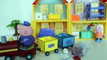 Pig George da Familia Peppa Pig Voando Em Seu Aviao de Brinquedo!!! Em Portugues Tototoykids_2.mp4