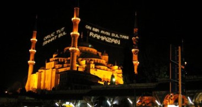 Orucu Bozan ve Bozmayan Durumlar