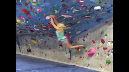 Elle escalade 33 étages avec deux aspirateurs