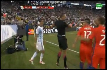Angel Di María vs GARY MEDEL  FIGHT - Argentina 2-1 Chile 06.06.2016 HD