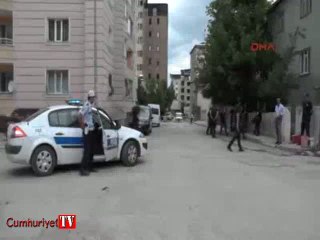 Muş'ta bombalı araç paniği