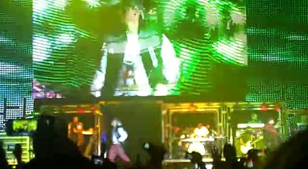 Justin Bieber-Eenie Meenie ft. Bluey Robinson  (Live)