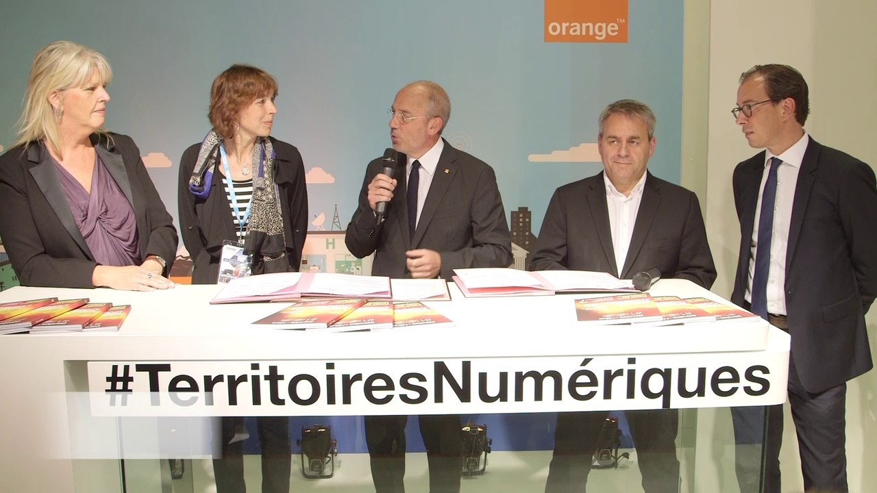 smcl 2016 : Signature Convention de partenariat et d'accompagnement digital avec la ville de Saint Quentin