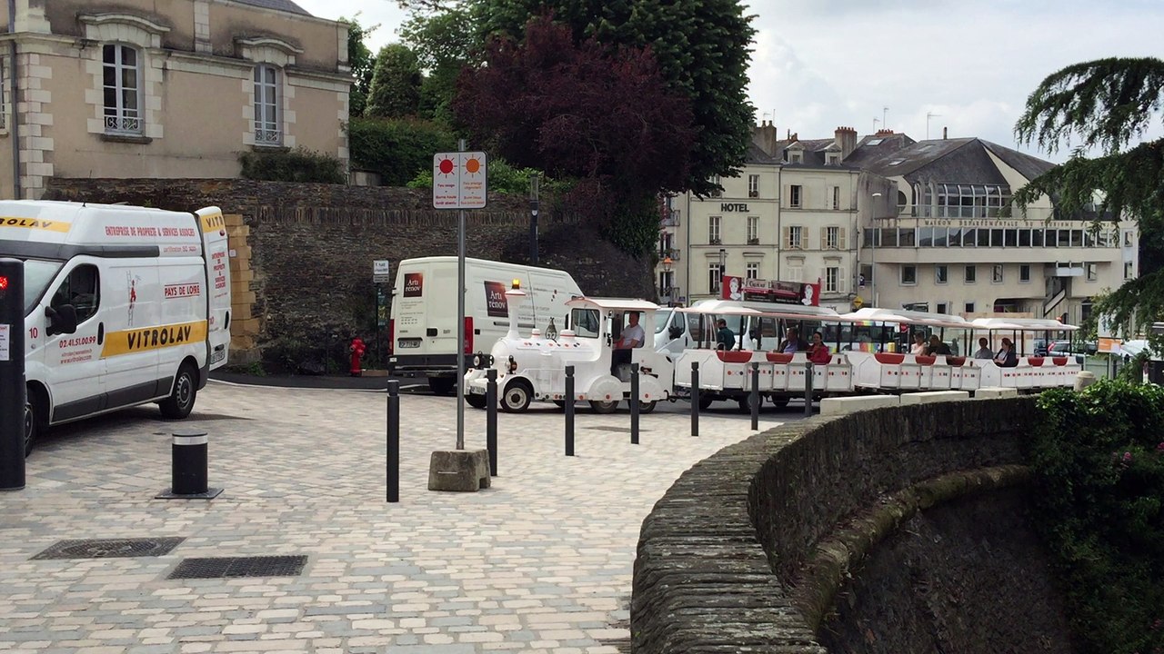 49 angers petit train en ville de Dany 2016 ex