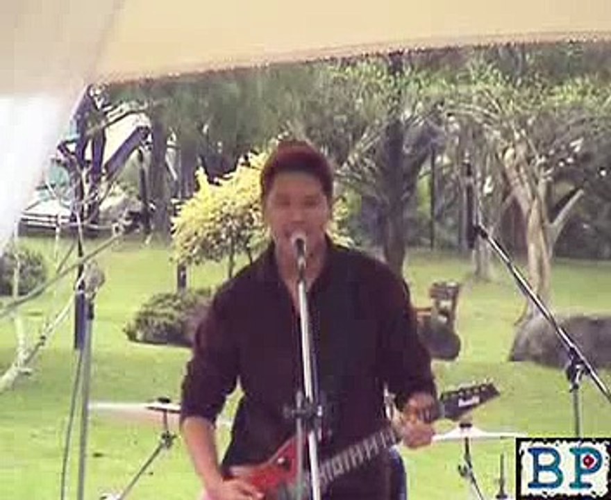 2003-12-13 - 01 - 20 Dischanger - 01.avi