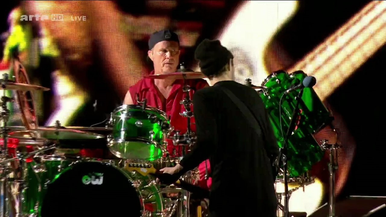 Red Hot Chili Peppers - Soul to Squeeze