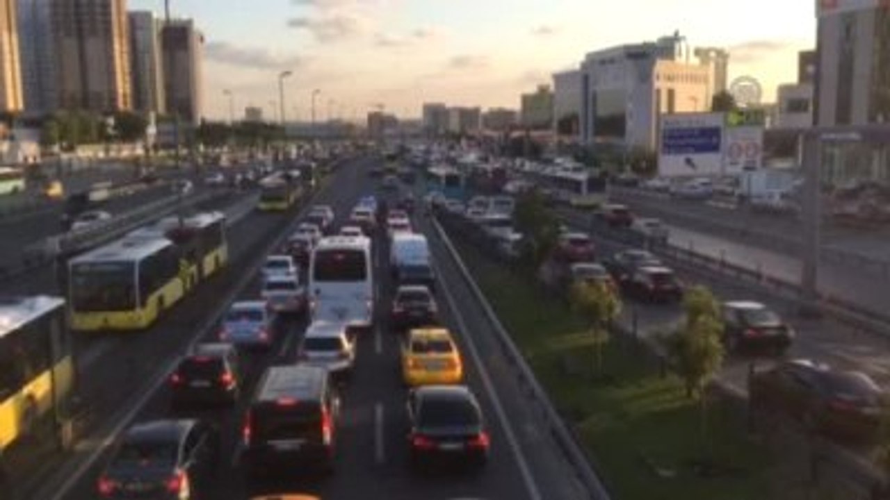 Veznecilerdeki Terör Saldırısında Şehit Olan Polis Memurlarından 4'ünün Cenazesi, Memleketlerine...