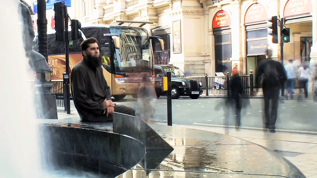 Junaid Jamshed Naat - Mera Dil Badal Dai (Directed by SAMI UDDIN)